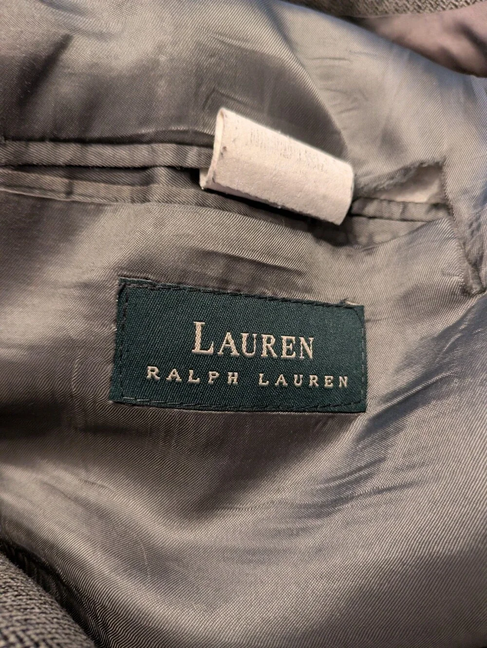 Lauren Ralph Lauren gray herringbone tweed men's sport coat Notch Lapel 46?